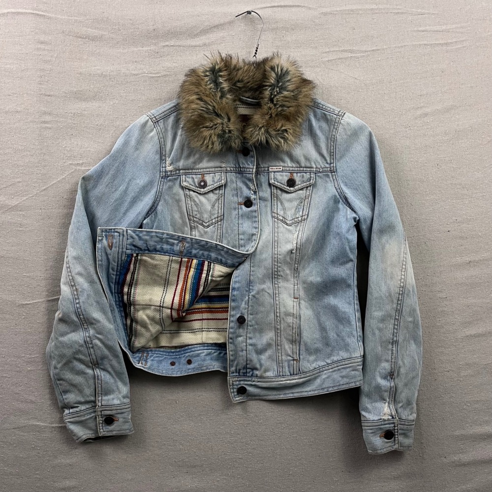 Y2K Hollister Denim Jacket Women Large Light Blue Faux Fur Collar Striped Lining
